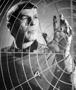 Star Trek y la vieja semana de la narrativa urbana: el último capítulo de Perdidos en el espacio nimoy spock08 253x300 Star Trek y la vieja semana de la narrativa urbana: el último capítulo de Perdidos en el espacio